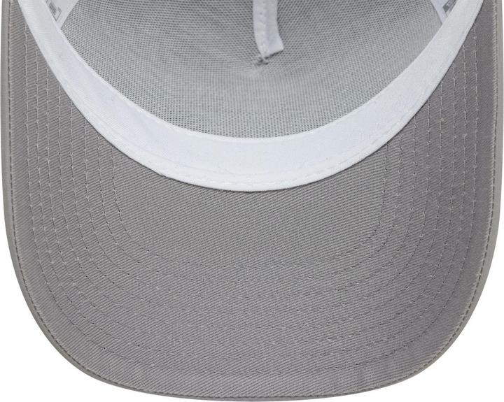 Actual product image New Era Kinder Trucker Cap - IRIDESCENT Manchester United (54, 55, 56)