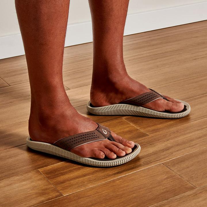Actual product image OluKai Ulele (46)