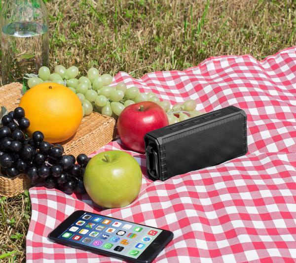 Produktbild Auvisio Outdoor-Lautsprecher mit Bluetooth (12 h, Akkubetrieb)