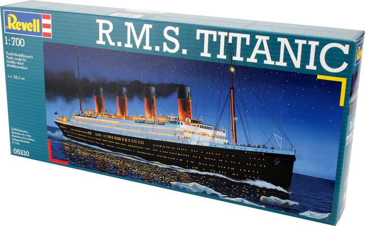 Actual product image Revell R.M.S. Titanic