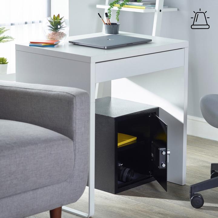 Image du produit Yale Tresor YEC, Elektronischer Möbeltresor mit Alarm & Tastenfeld, Alarmed Value Safe L, 40 l (40 l)