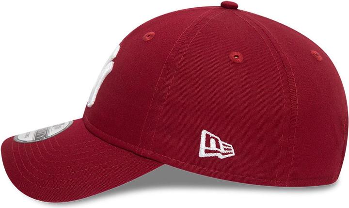 Actual product image New Era 9Twenty Casual Cap - New York Yankees Cardinal (One size)