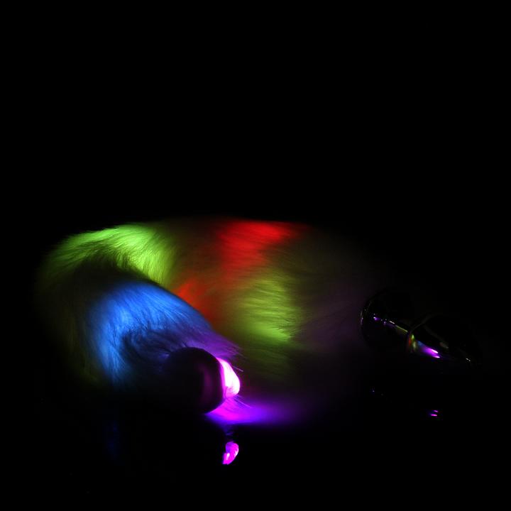 Immagine prodotto Ouch! Coda di volpe illuminata con spinotto anale in metallo