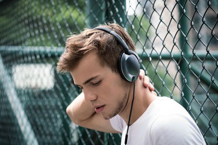 Actual product image Philips Flite SHL4805DC, Over-Ear Headphones (Cable)