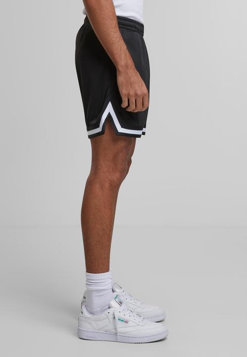 Actual product image Urban Classics Short Basketball Shorts - 142649 (M)