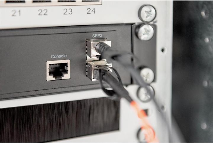 Produktbild Digitus SFP+ 10G 2m DAC Kabel (S/FTP, CAT6a, 2 m)