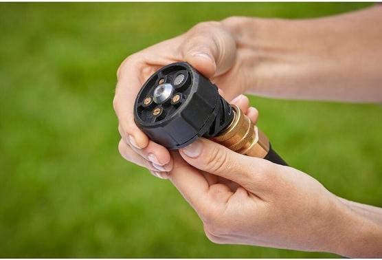 Image du produit Black & Decker Nettoyeur haute pression (Fonctionnement sur batterie)