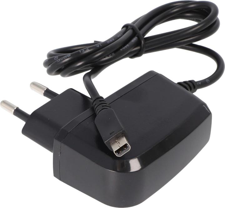 Actual product image AccuCell Charger for Nintendo 3DS, 3DS XL, DSi, DSi XL (5 W)