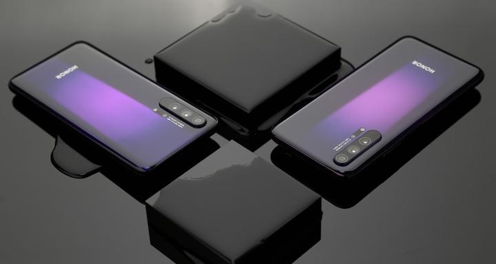 Produktbild Honor 20 Pro (256 GB, Phantom Black, 6.26", Dual SIM, 48 Mpx, 4G)