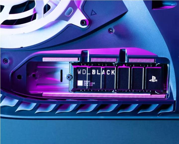 Productafbeelding WD BLACK SN850P NVMe SSD met koellichaam 2TB detailhandel (2000 GB, M.2 2280)