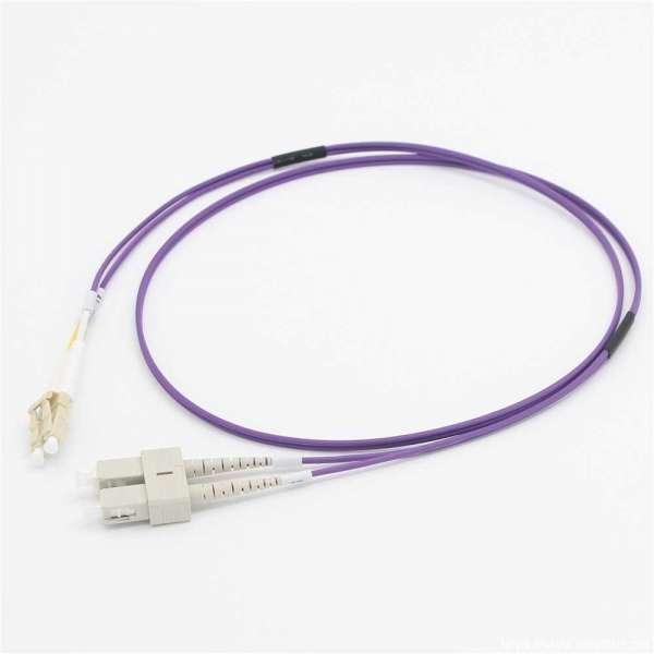 Immagine prodotto C2G Cavo Patch In Fibra Ottica Lc/Sc Om4 Lszh - Viola (CAT8.2, 7 m)
