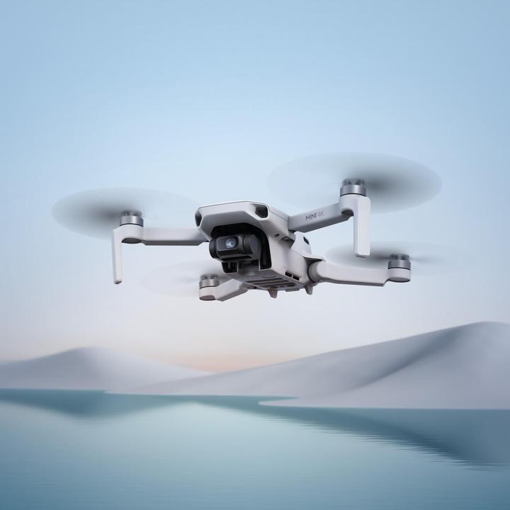 Immagine prodotto DJI Mini 4K Fly More Combo (31 min, 249 g, 12 Mpx)