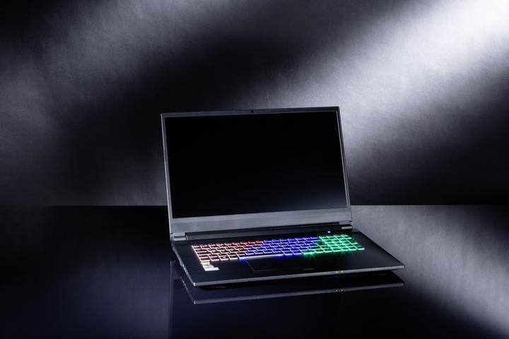 Produktbild Captiva G14M 19V2 (17.30", Intel Core i7-9750H, 16 GB, 250 GB, DE)