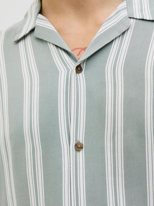 Produktbild Jack & Jones Jjejeff Stripe Resort Shirt Ss Sn (XL)