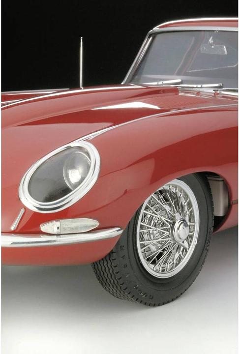 Actual product image Revell Jaguar E-Type