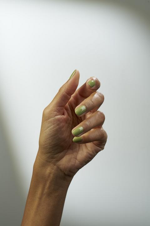 Immagine prodotto CND Smalto UV Shellac Plantbound n. 477 Verde chiaro (Verde chiaro, Smalto per unghie effetto gel)