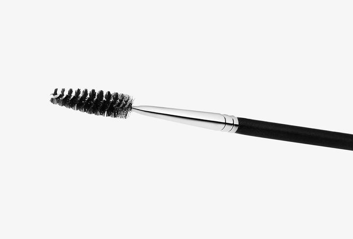 Actual product image MAC Cosmetics 204 Lash Brush (Eyeliner)
