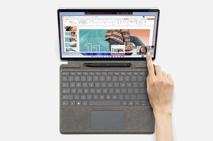 Immagine prodotto Microsoft Surface Pro Signature Keyboard (CH)