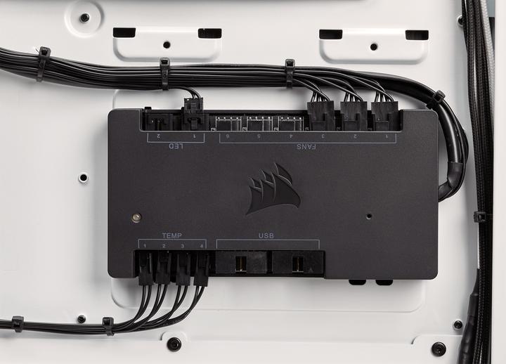 Immagine prodotto Corsair Comandante Pro (6 Ventilatore)