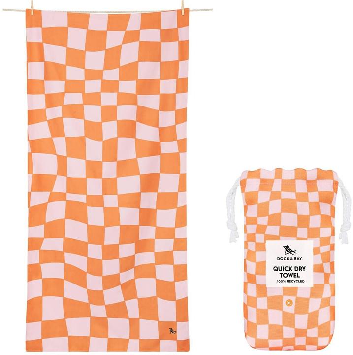 Dock & Bay Groovy Check beach towel (90 x 200 cm)
