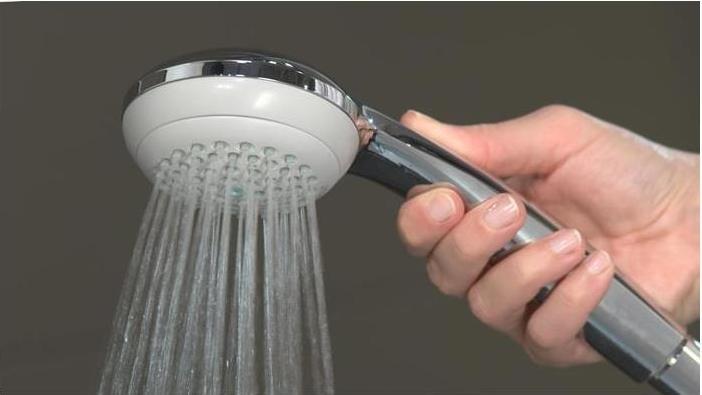 Produktbild hansgrohe HG Handbrause CROMETTA 85 DN 15 Green Strahlartormalstrahl chrom (1 Strahlarten, 5.70 l/min)