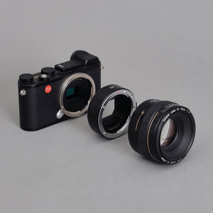 Produktbild Urth Electronic Lens Mount Adapter EOS Leica L