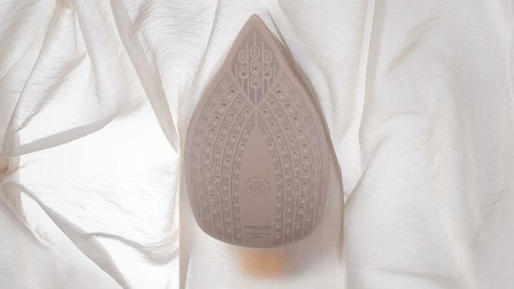 Actual product image Philips Iron DST805020 (3000 W, 260 g/min)