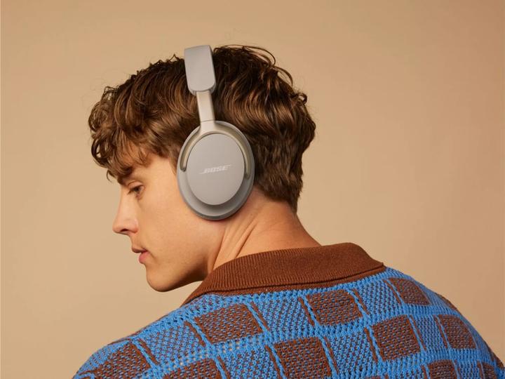Actual product image Bose QuietComfort Ultra (ANC, 18 h, Cable, Wireless)