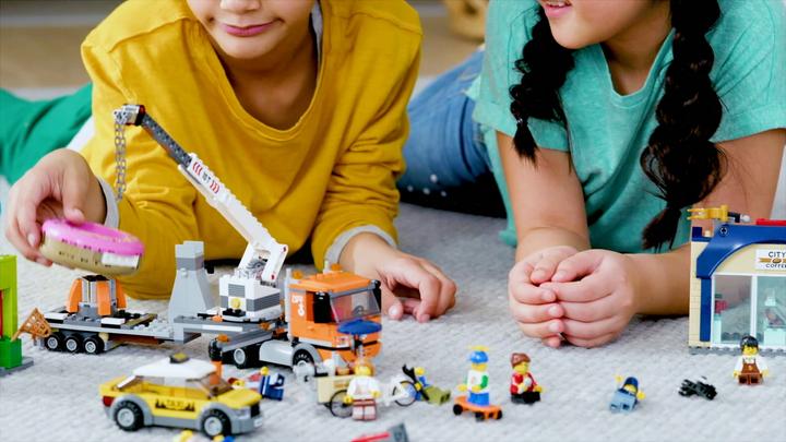 Image du produit LEGO Ouverture d'une grande beignerie (60233, LEGO City)