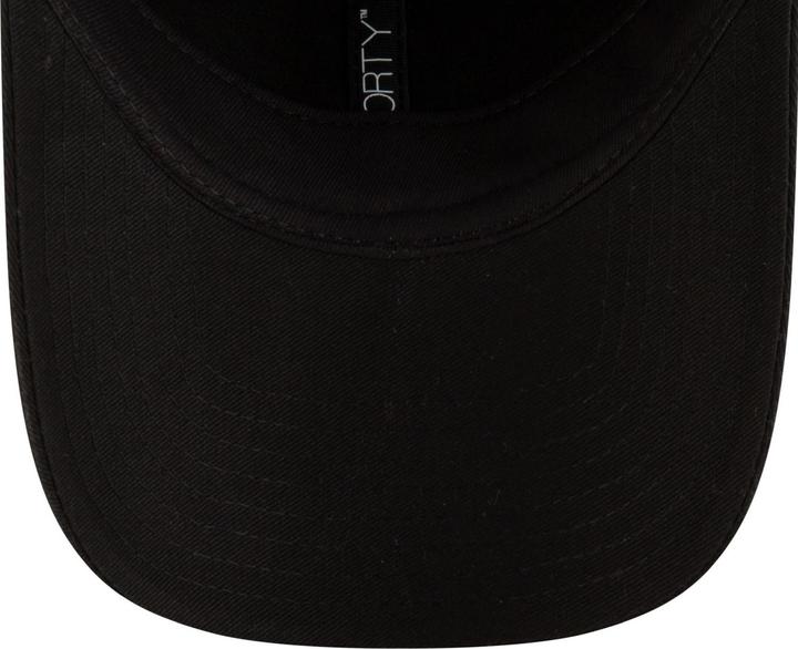Actual product image New Era 9Forty Strapback Cap - METAL BADGE schwarz