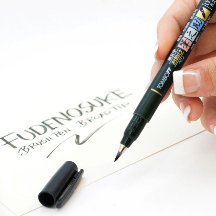 Actual product image Tombow Fudenosuke (Black, 1 x)