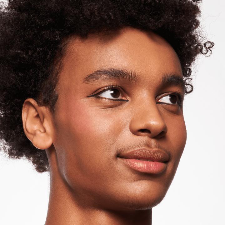 Actual product image essence SKIN tint (80)