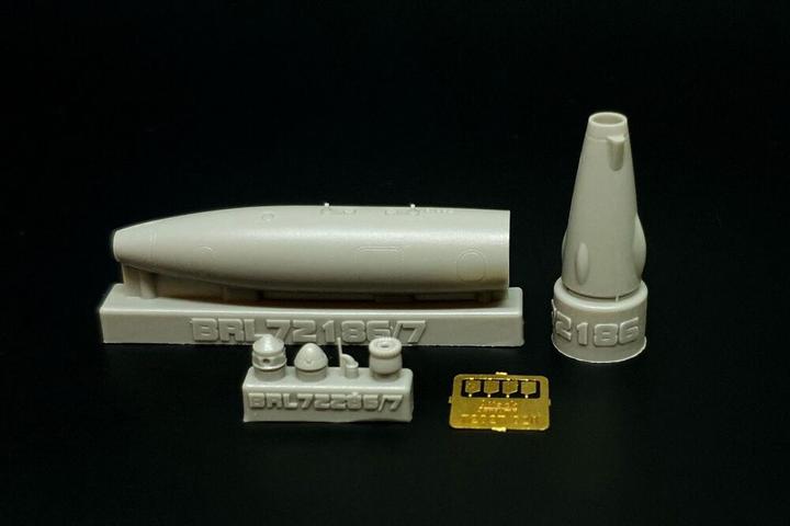 Actual product image Brengun D-704 buddy Tank early type ('60-'70)