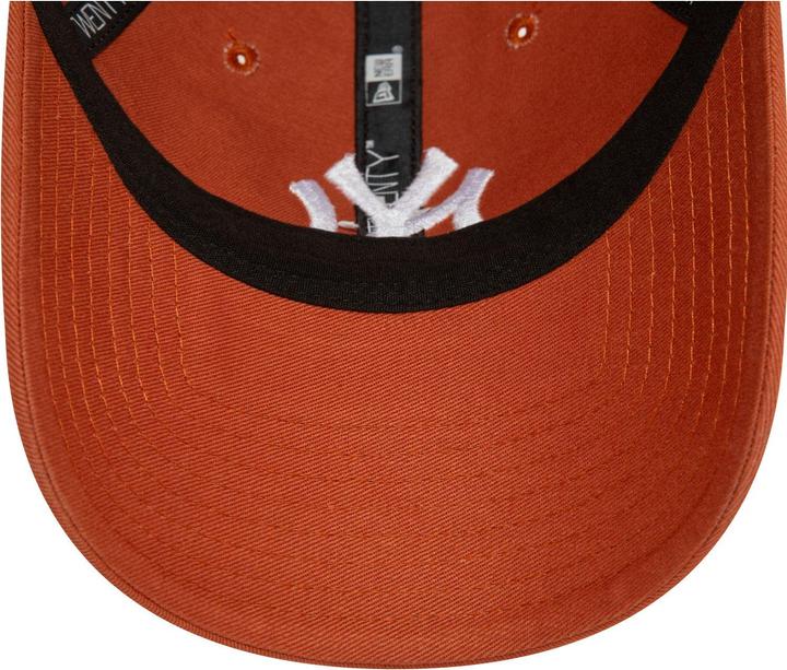Actual product image New Era 9Twenty Casual Cap - New York Yankees terracota