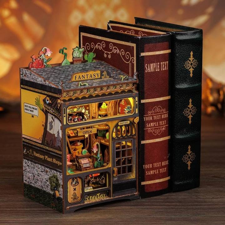 Actual product image Figured'Art Book Nook - Fantasy Plant Shop