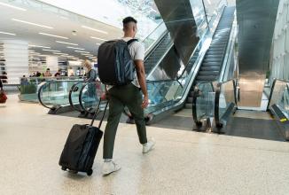 Actual product image Wandrd Transit Carry On Roller Bag (40 l)