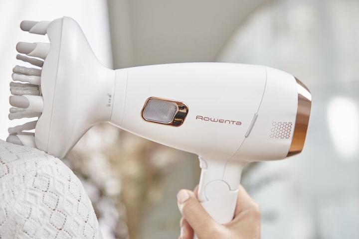 Actual product image Rowenta Ultimate Experience CV9240F0