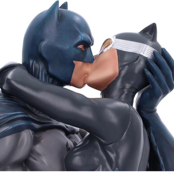 Image du produit Nemesis Now DC Comics buste Batman & Catwoman 30 cm