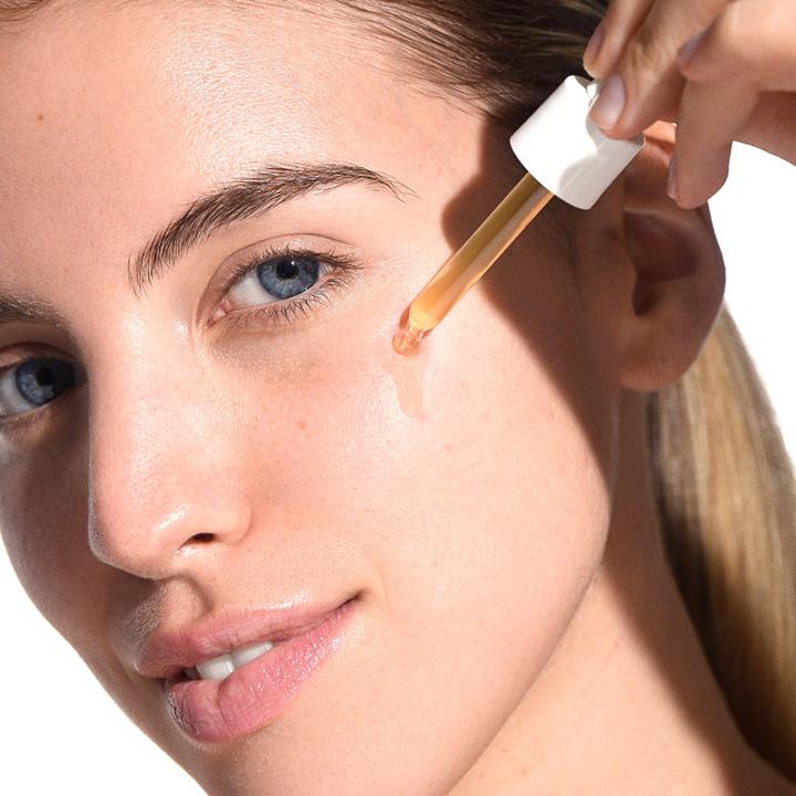 Actual product image Veralab Tan Glow Serum - A Radiant Face Serum (30 ml)