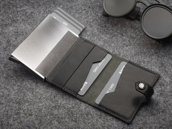Actual product image Pularys Wallet EASY credit card holder