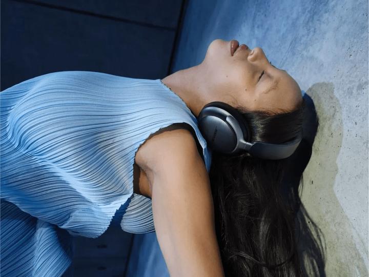 Produktbild Bose QuietComfort Ultra (ANC, 24 h, Kabellos, Kabelgebunden)