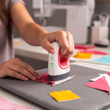 Actual product image Cricut EasyPress Mini