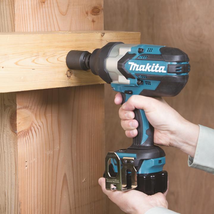 Actual product image Makita Battery impact wrench (Rechargeable battery operated)