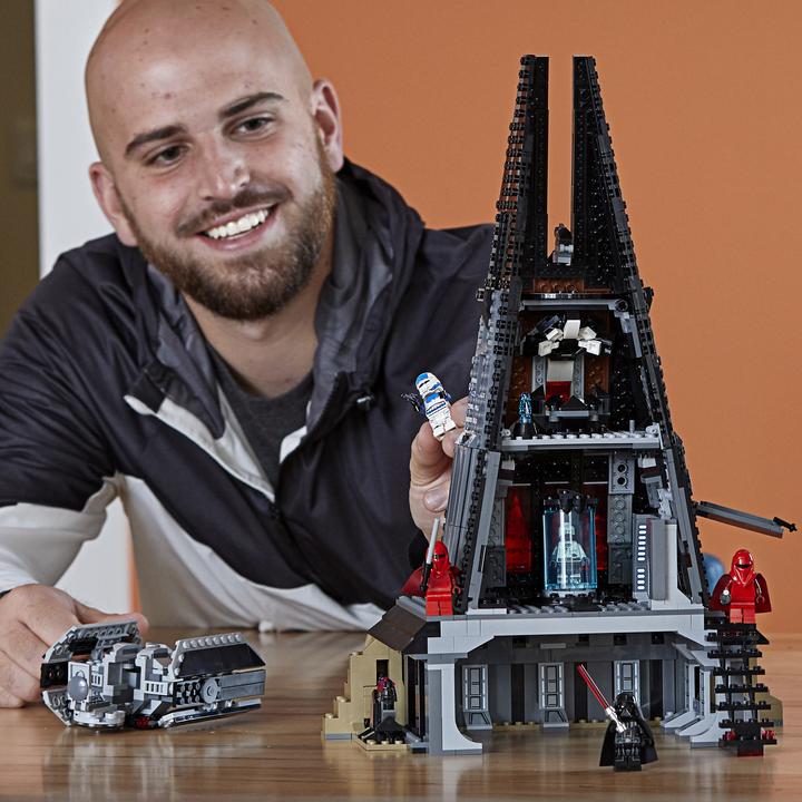 Actual product image LEGO Star Wars Darth Vader's Castle (75251, LEGO Star Wars)
