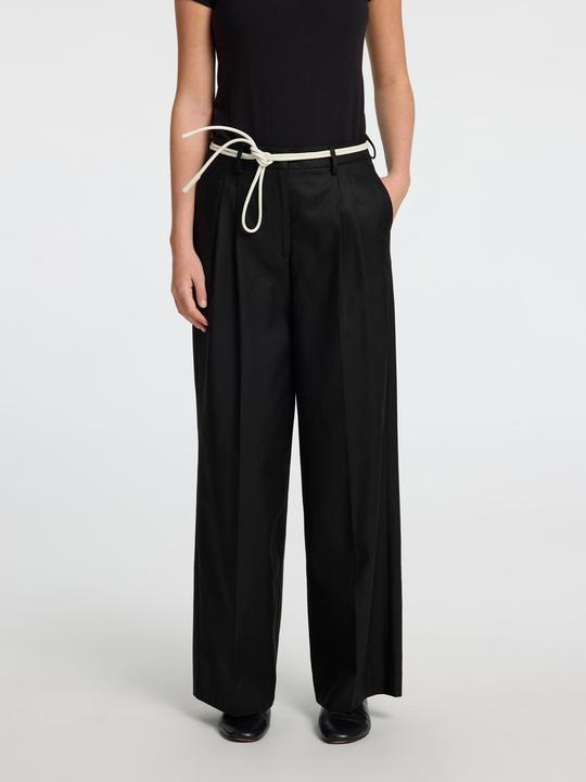 Actual product image Selected Femme Extra Wide Fit High Waist Hose (40)