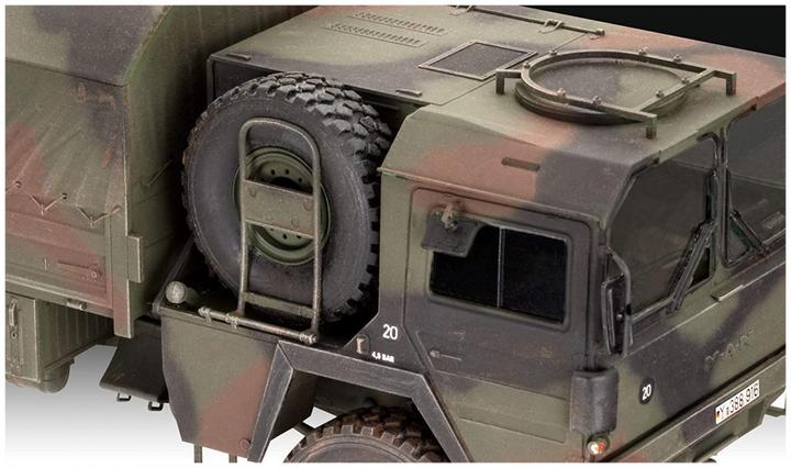 Produktbild Revell MAN 7t Milgl