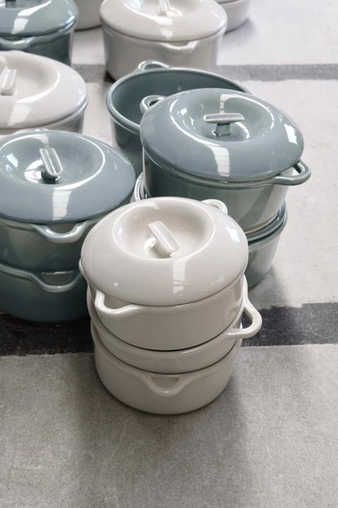 Actual product image Revol Bombance Round Induction Casserole 26 cm Alab. White Induction (26 cm, Saucepan)