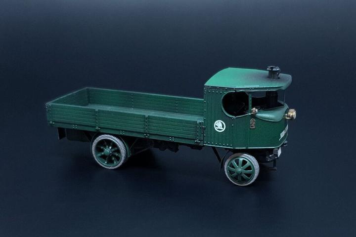 Actual product image Hauler Skoda Sentinel