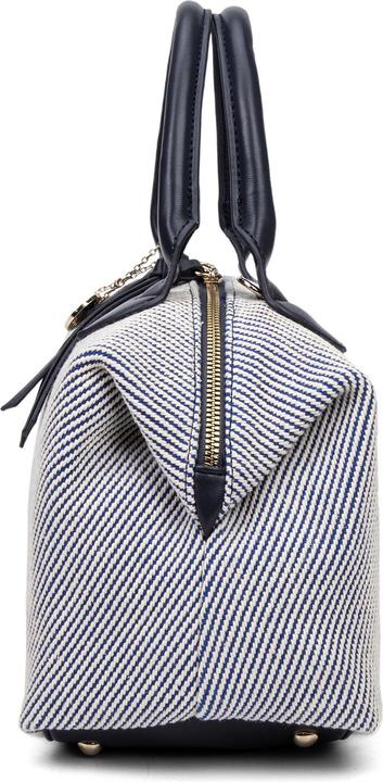 Actual product image Diana & Co 749-1Pt