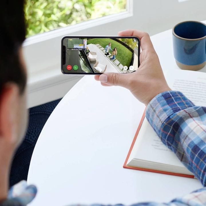 Actual product image Ring Spotlight Cam Pro (1920 x 1080 Pixels)